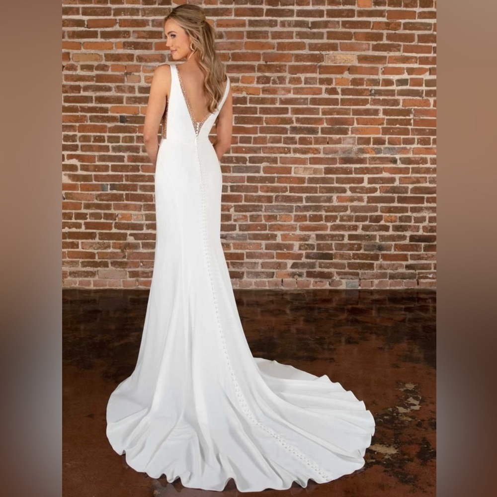 Essense of Australia | Wedding Dress - Picture 11 of 11
